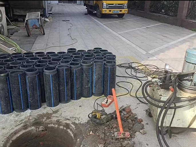 桓台PE置换管厂家 DN315置换管 非开挖管短管置换