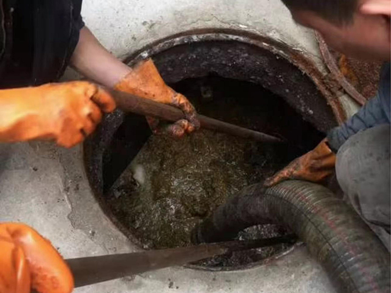 桓台清理化粪池时如何避免沼气的危害?